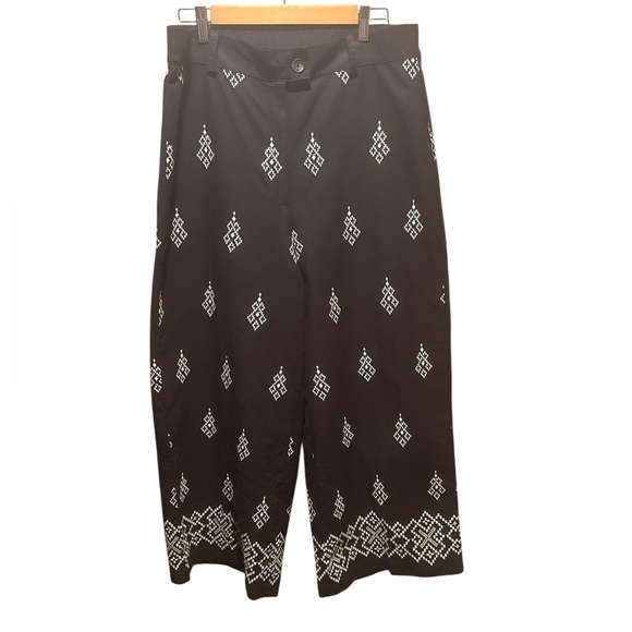 Adrianna Papell
Embroidered Wide Leg Trousers, Black/Cream - Picture 2 of 14
